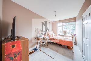 Photo 27- click for photo gallery